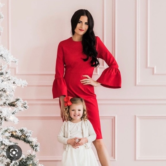 COPY - Rachel Parcell red bell sleeve dress with an exposed gold zipper in size… - Picture 4 of 8